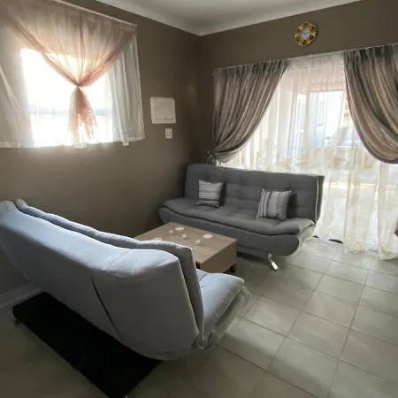 Simbia Contractors Inn Vaalpark Exterior foto