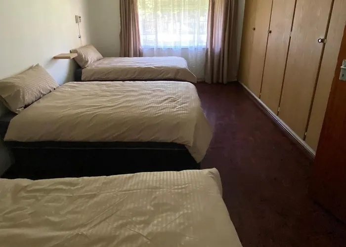 Simbia Contractors Inn