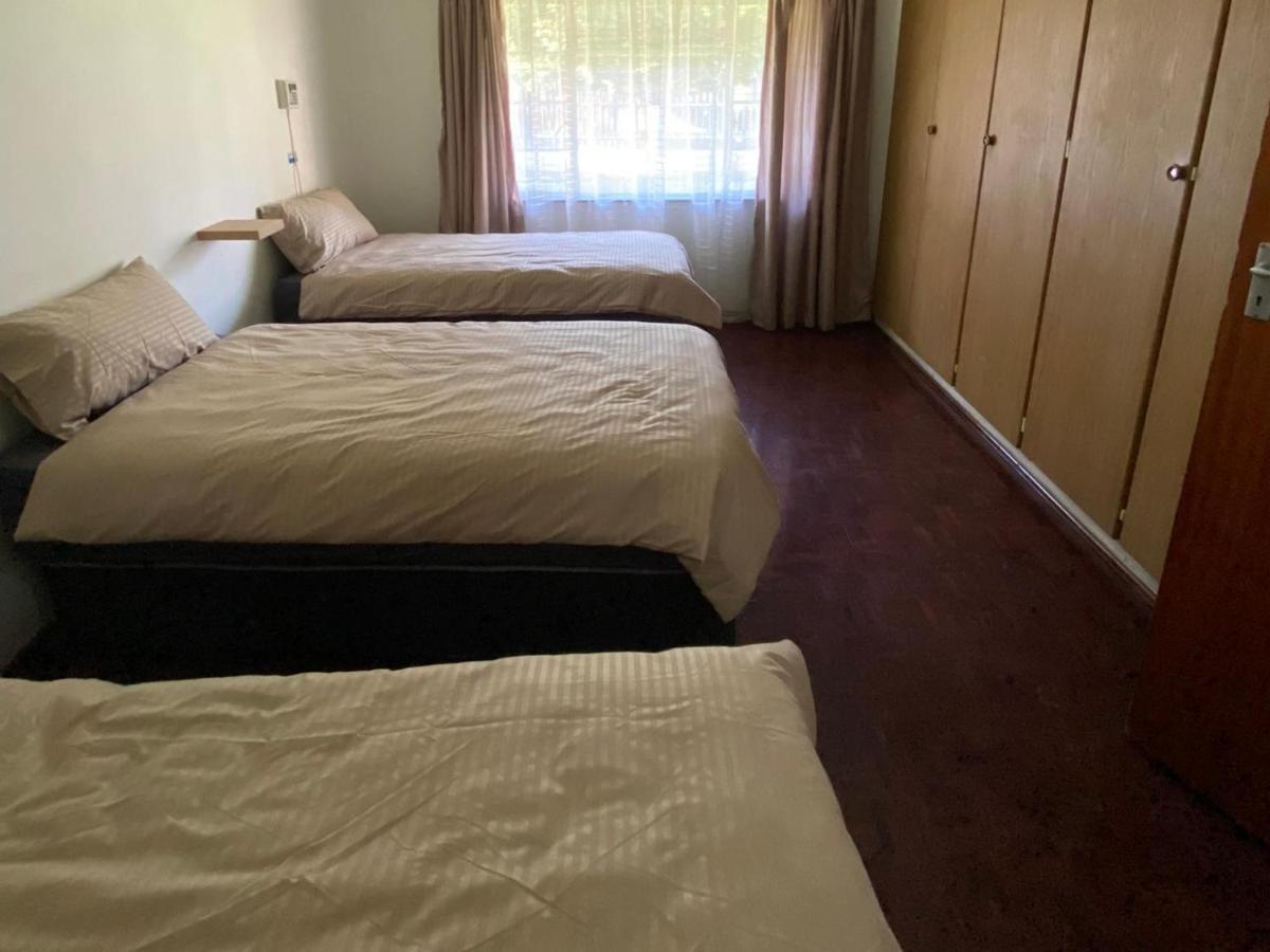 Simbia Contractors Apartment Vaalpark